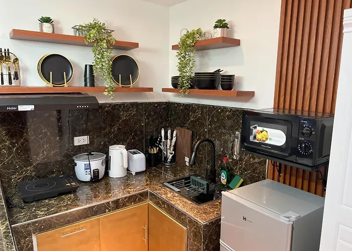 La Nikolina, Cozy Near Moa, Ccp & Star City, Pasay * Manila